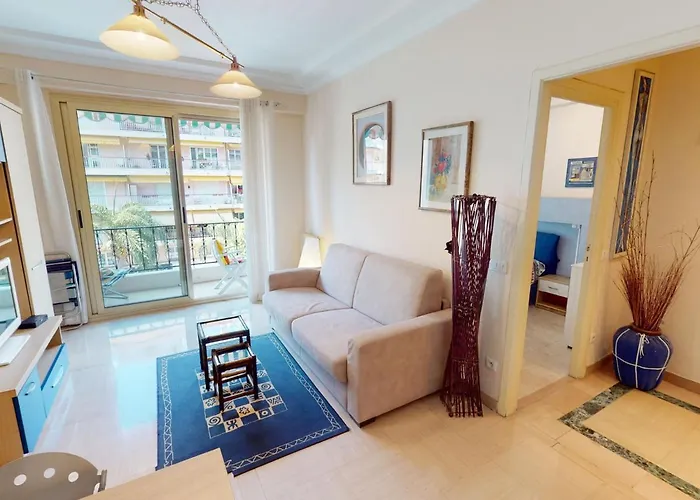 Agreable 2p Moderne En Centre-ville Proche Avec Balcon - Fr-1-196-333 Apartmán